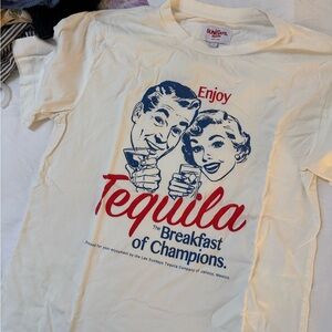 Los Sundays Tequila Graphic Tshirt